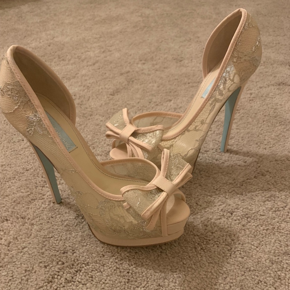 Betsy Johnson Pumps